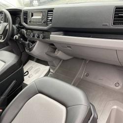 Volkswagen Crafter FOURGON VAN 30 L3H3 2.0 TDI 102 CH Saint-Jean-de-Monts