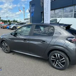 Peugeot 208 PureTech 100 S&S Style Boz