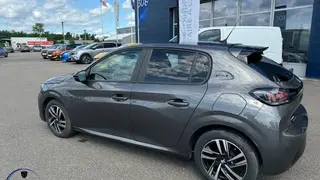 Peugeot 208  - Puretech - photo 1