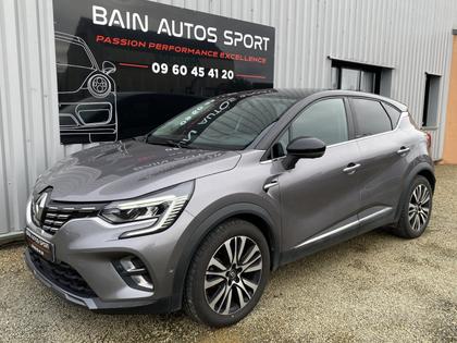 Renault Captur - 1.6 E-Tech hybride rechargeable 160ch Initiale Paris - 16 490 €