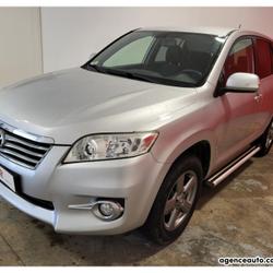 Toyota RAV4 2.2 D-4D 150 BVM6 + CAMERA DE RECUL + ATTELAGE Chambray-l&egrave;s-Tours