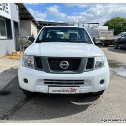 Nissan Navara 2.5 DCI 144ch 4 portes (TARIF TTC - TVA RECUPERABLE) Carbon-Blanc