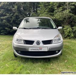 Renault Scenic 2 1.6i  110cv CARMINAT - 2&egrave;me main Saint-Barth&eacute;lemy-d'Anjou