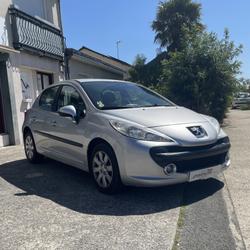 Peugeot 207 1.6e  120 cv Premium Pack Boite Auto - Distribution &agrave; chaine Saint-Barth&eacute;lemy-d'Anjou