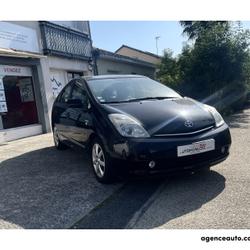Toyota Prius V II 1.5i  110cv 10&egrave;me Anniversaire - Suivi Toyota Saint-Barth&eacute;lemy-d'Anjou