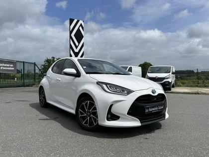 Toyota Yaris - 116h Design 5p - 16 990 €