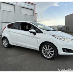 Ford Fiesta V (2) 1.0 ECOBOOST 100 S&S TITANIUM 5P | GARANTIE 1 AN Pont-Saint-Martin
