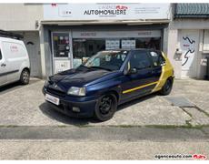 Renault Clio 1 Saint-Barthélemy-d'Anjou