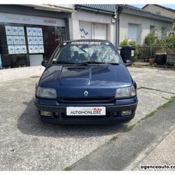 Renault Clio 1 16S 1.8 i 140 cv - Distribution &agrave; jour Saint-Barth&eacute;lemy-d'Anjou