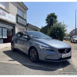Volvo V40 T2 122 ch Momentum business - Carnet d'entretien tamponn&eacute; Saint-Barth&eacute;lemy-d'Anjou