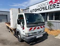 Nissan Cabstar Carbon-Blanc
