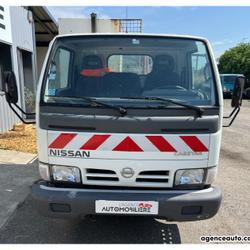 Nissan Cabstar 35.10 3.0l 105ch Plateau Cabine Grue Carbon-Blanc