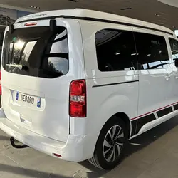 Fourgon Possl 2.0L BLUEHDI 145CH M&eacute;rignac