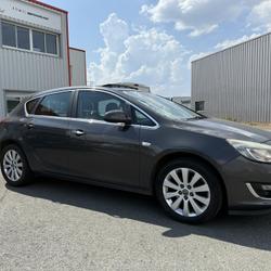 Opel Astra IV (2) 2.0L CDTI 165CH COSMO PACK | 1&egrave;re Main Pont-Saint-Martin