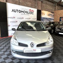 Renault Clio 3 PHASE 3 - 1.2 16V - 75 CH COMMUNITY Dunkerque