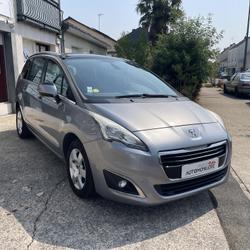 Peugeot 5008 I 1.6 e-HDi 120 cv 7 Places Style - Distribution &agrave; jour Suivi Citroen Saint-Barth&eacute;lemy-d'Anjou