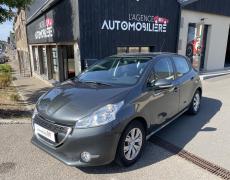 Peugeot 208 Saint-Père-Marc-en-Poulet
