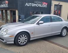 Jaguar S-Type Saint-Père-Marc-en-Poulet