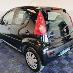 Peugeot 107 107 1.0e 12V 68ch BLUE LION Urban Sannerville
