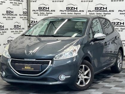 Peugeot 208 - 1.4 HDI FAP STYLE 5P GARANTIE 12 MOIS - 6 490 €