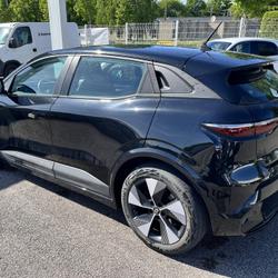 Renault Megane E-Tech Megane E-Tech EV40 130ch standard charge Equilibre Plo&euml;rmel
