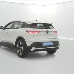 Renault Megane E-Tech Megane E-Tech EV40 130ch standard charge Equilibre Plo&euml;rmel