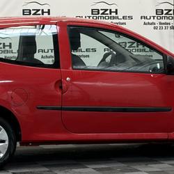 Renault Twingo 2 1.2 LEV 16V 75CH AUTHENTIQUE GARANTIE 12 MOIS occasion - Vern-sur-Seiche - photo 3/18