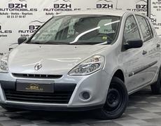 Renault Clio 3 - 1.2 16V 75CH ALIZE 5P CLIM GARANTIE 12 MOIS - 6 990 €