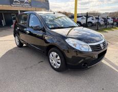 Dacia Sandero Saint-Michel-Chef-Chef