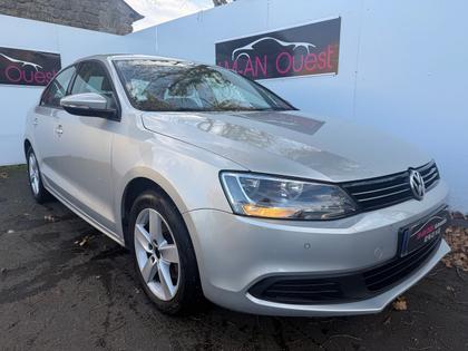 Volkswagen Jetta - 1.6 TDI 105CH FAP CONFORTLINE - 7 990 €