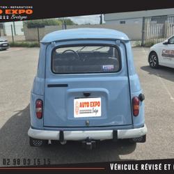 Renault 4L GTL Plourin