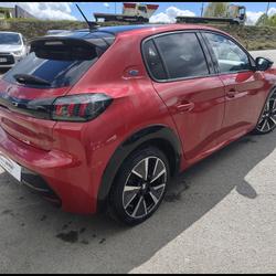 Peugeot 208 Electrique GT 50 kWh 136 Ch La Gacilly