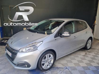 Peugeot 208 - 1.6 HDI 75 STYLE - 8 790 €