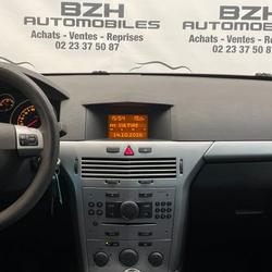 Opel Astra 1.4 TWINPORT ENJOY 3P GARANTIE 12 MOIS occasion - Vern-sur-Seiche - photo 3/10