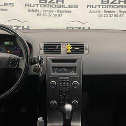Volvo C30 1.6 115 CH R-DESIGN EDITION GARANTIE 12 MOIS occasion - Vern-sur-Seiche - photo 3/9