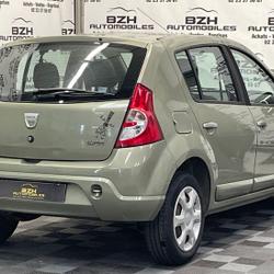 Dacia Sandero 1.4 MPI 75CH LAUREATE GARANTIE 12 MOIS occasion - Vern-sur-Seiche - photo 2/9