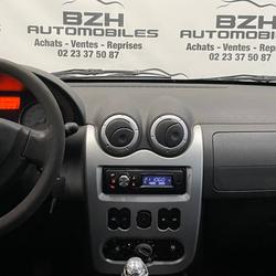 Dacia Sandero 1.4 MPI 75CH LAUREATE GARANTIE 12 MOIS occasion - Vern-sur-Seiche - photo 3/9
