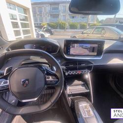 Peugeot 2008 2008 Hybrid 136 e-DCS6 Allure Le Bouscat