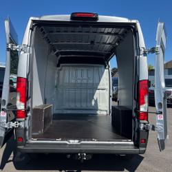 Fiat Ducato NEUF: MH2 - L2H2 3.5 MAXI 180CH BVA8 S&S PACK PREMIUM CONNECT FULL OPTIONS Carquefou