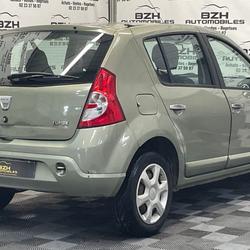 Dacia Sandero 1.4 MPI 75CH LAUREATE GARANTIE 12 MOIS occasion - Vern-sur-Seiche - photo 2/9