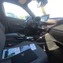 Peugeot 2008 2008 Hybrid 145 e-DCS6 Allure M&eacute;rignac