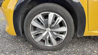 Peugeot 208  - photo 3