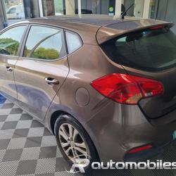 Kia Cee'd 1.4 CRDI 90 STYLE occasion - Argentr&eacute; - photo 2/15