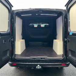 Nissan Primastar NEUF: NOIR L2H1 3T0 2.0 DCI 170CH BVA9 CAB APPRO 5 PLACES TEKNA + OPTIONS 3150 &euro; Carquefou