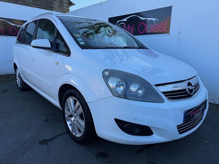 Opel Zafira  - 6 990 €