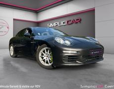 Porsche Panamera Saint-Martin-de-Fontenay