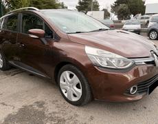 Renault Clio Estate Saint-Michel-Chef-Chef