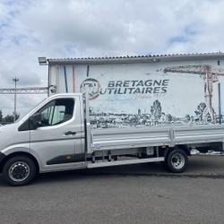 Nissan Interstar NEUF: GRIS STAR PLATEAU 4700 X 2200 L4 3T5 2.0 DCI 170CH PROPULSION RJ TEKNA Carquefou