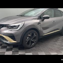 Renault Captur Captur E-Tech full hybrid 145 Engineered F&eacute;camp