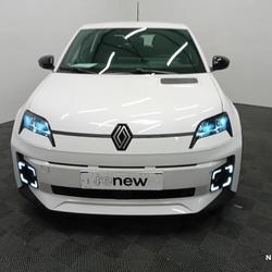Renault R5 E-Tech Renault 5 E-Tech Electrique 120 ch autonomie urbaine Evolution Yvetot